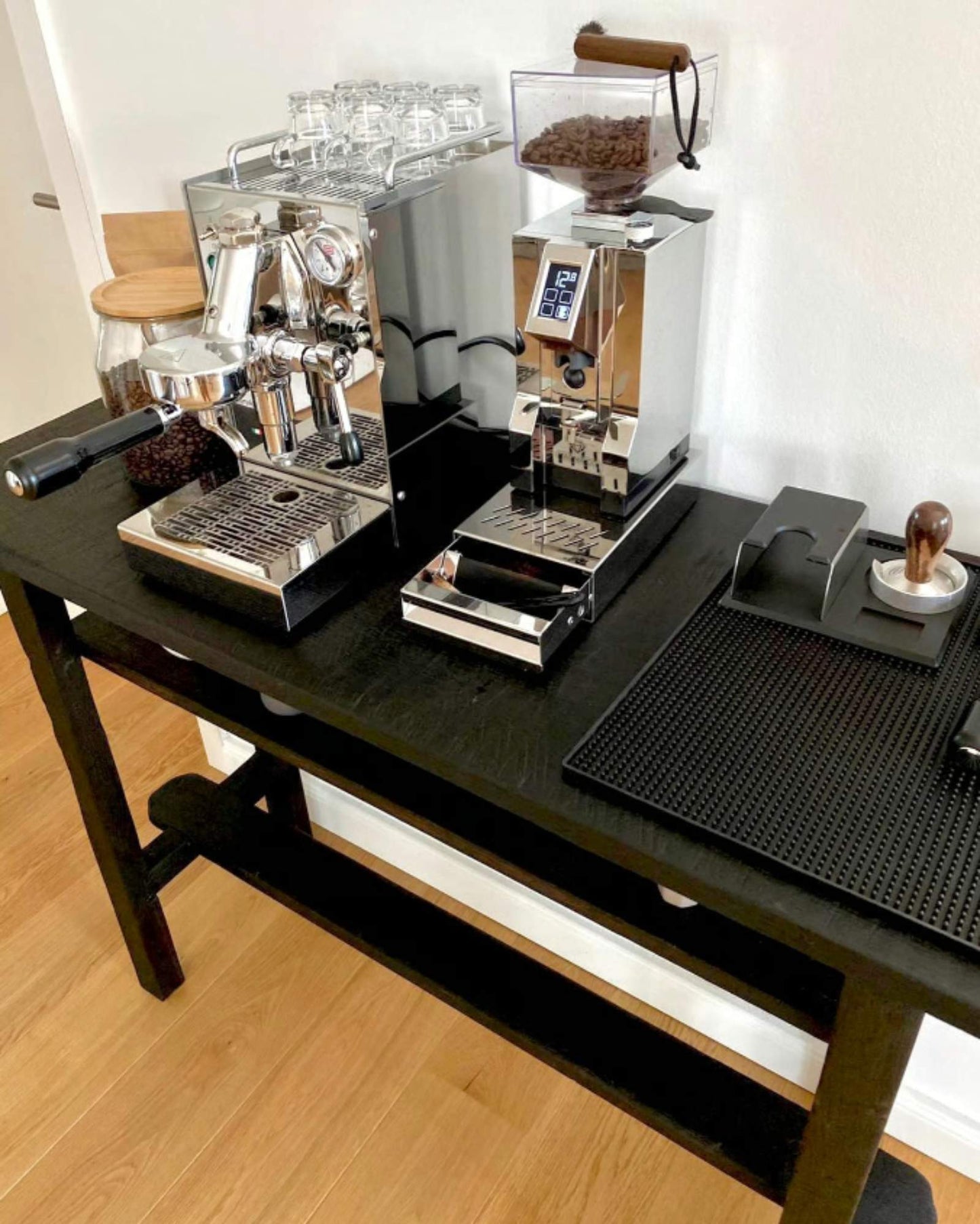 Sideboard aus Eiche in schwarz