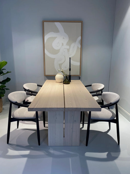 Massivholztisch aus Lärche