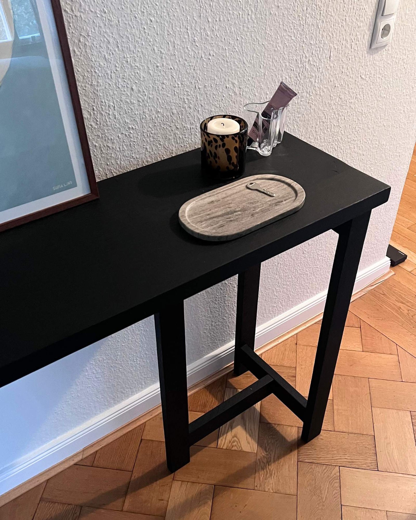 Sideboard aus geflammtem Eichenholz
