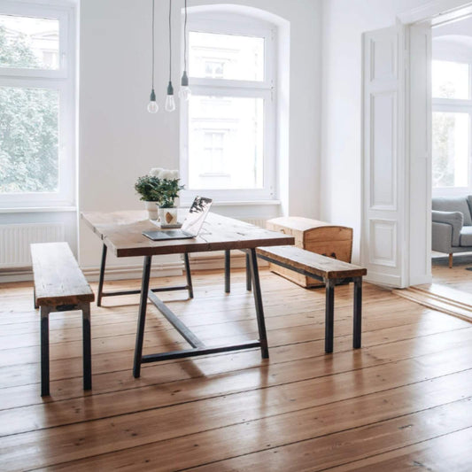 Eichentisch auf Doppelbockgestell