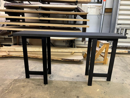 Sideboard aus geflammtem Eichenholz