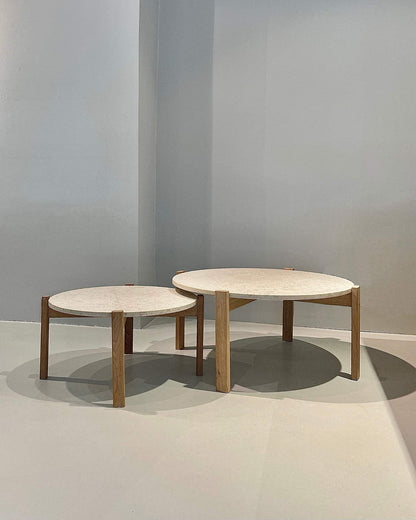 2er Set Couchtisch aus Naturstein und Eiche