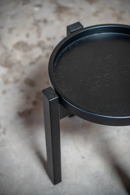 Beistelltisch & Hocker in schwarz