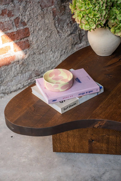 Couchtisch in organischer Form aus Eiche