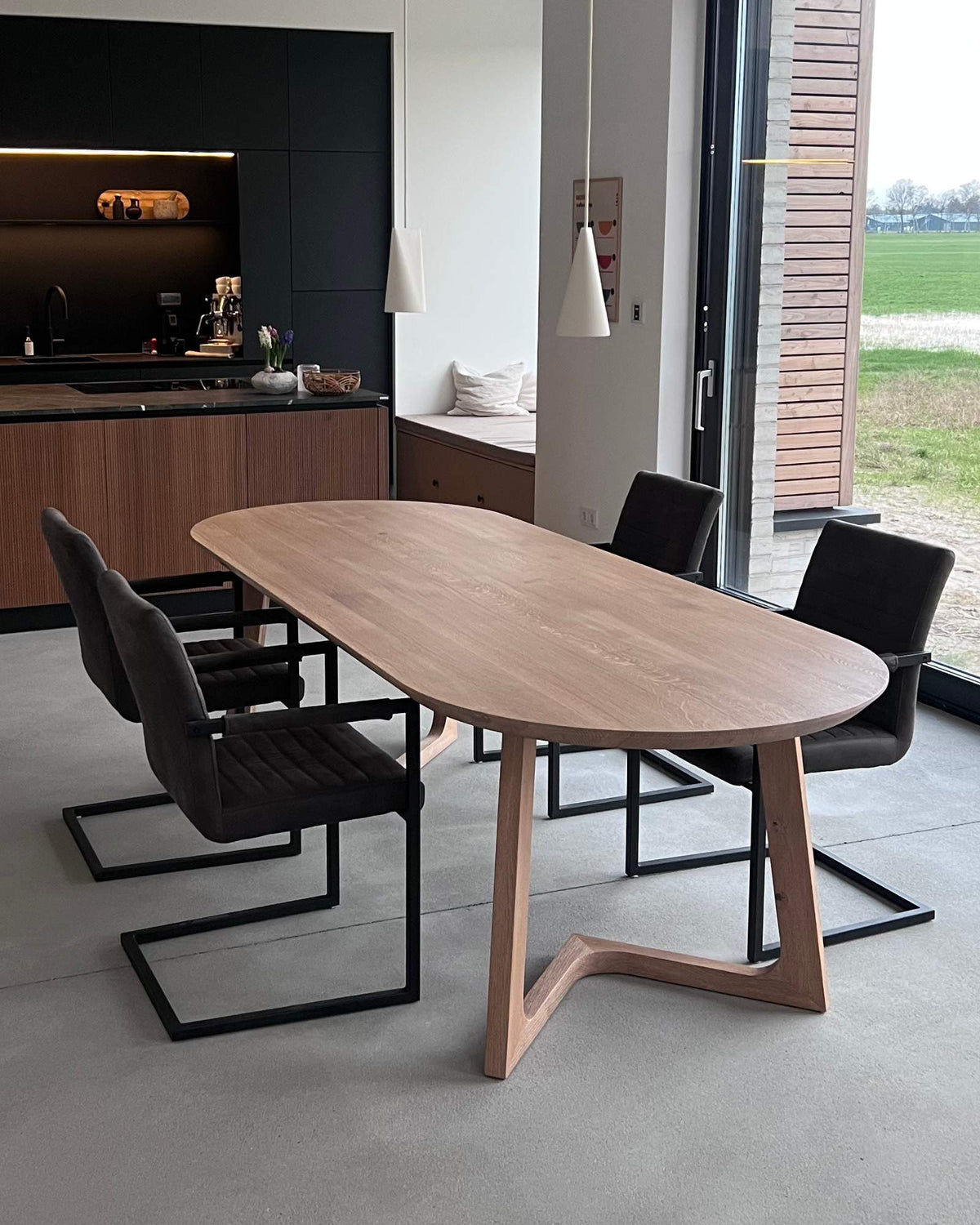 Ovaler Eichentisch mit Holzgestell Y - Wood.You.Love